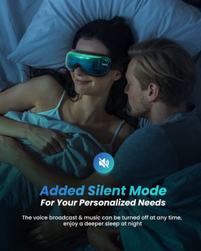 Ein Mann und eine Frau liegen mit dem Eyeris 1 Augenmassagegerät – Galvanik Grün von Renpho DE im Bett und verfügen über einen Silent-Modus für Ihre individuellen Gesundheitsbedürfnisse.